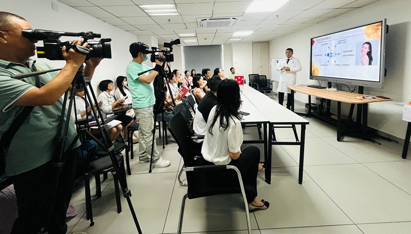 公众开放日科普讲座_tn.jpg